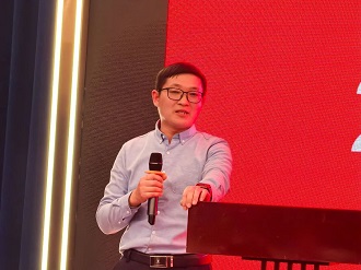 6优秀鉴定人代表王震伟分享工作经验.jpg
